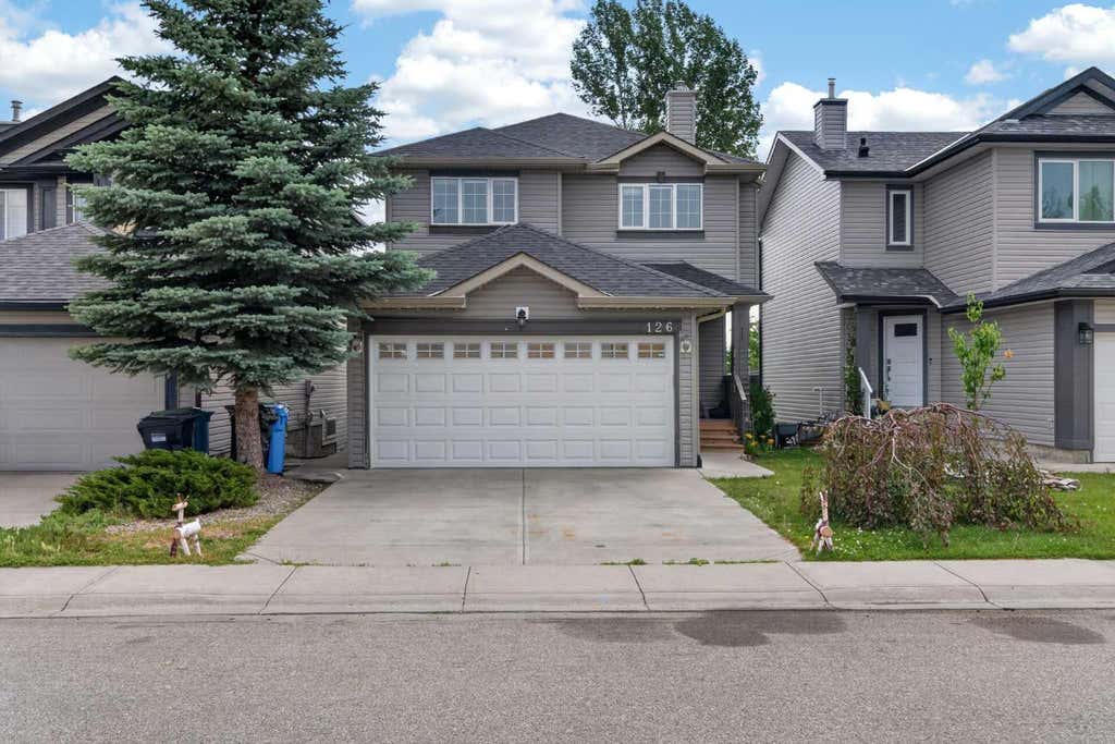 Photo of 126 Bridlewood Way SW, Calgary, AB T2Y 3S8 (MLS # A2332310)