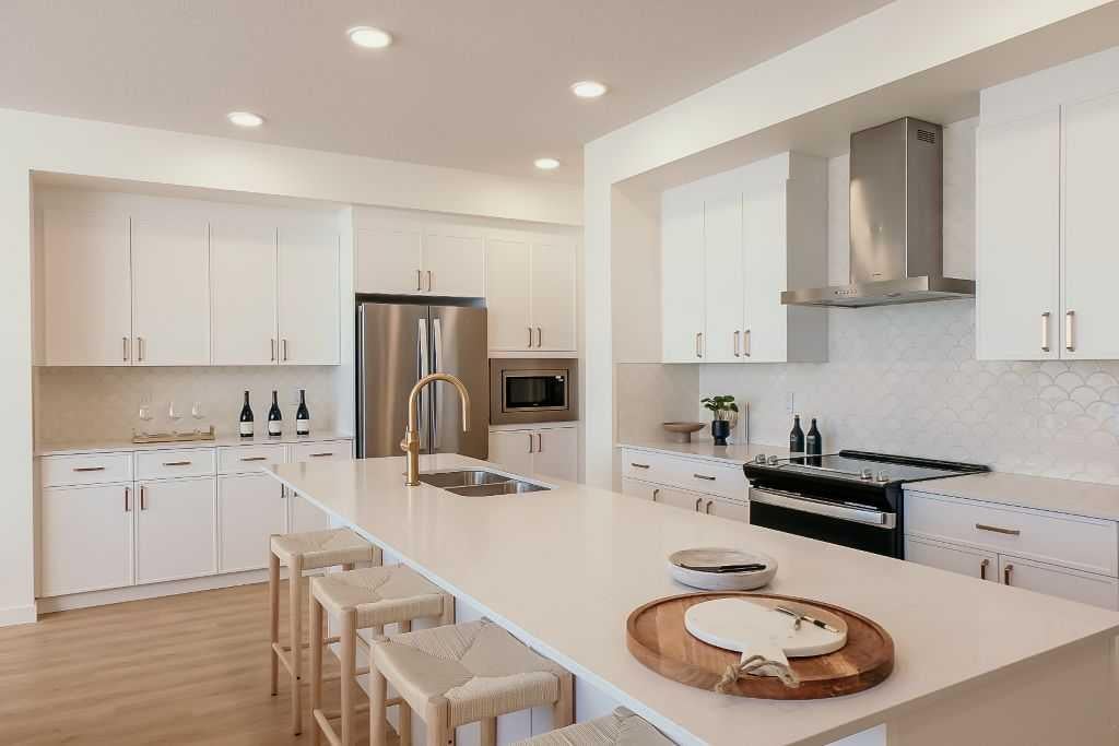 Photo of 71 Heritage Heath, Cochrane, AB T4C 0L3 (MLS # A2342544)