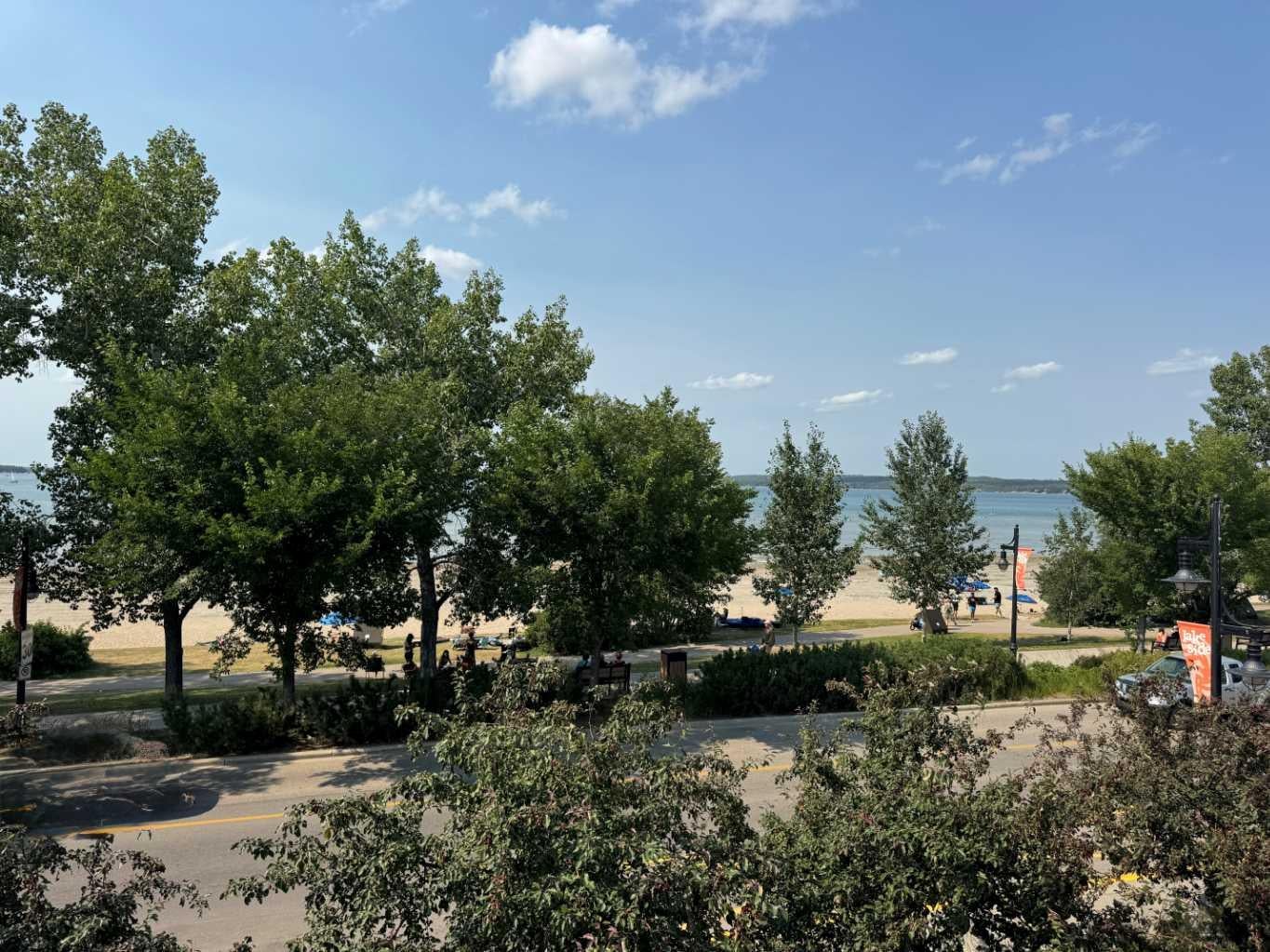 4415 Lakeshore Drive #2