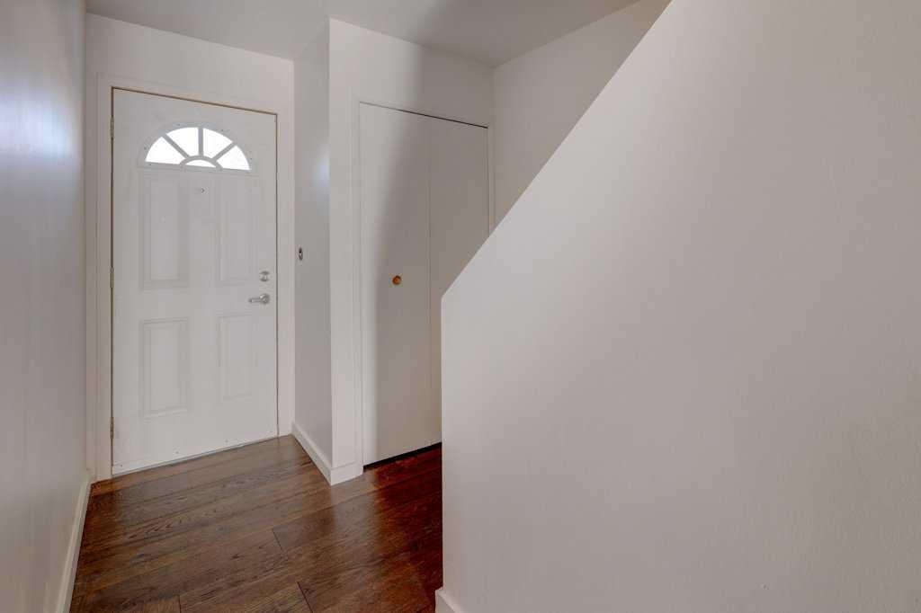 64 Whitnel Court NE 33