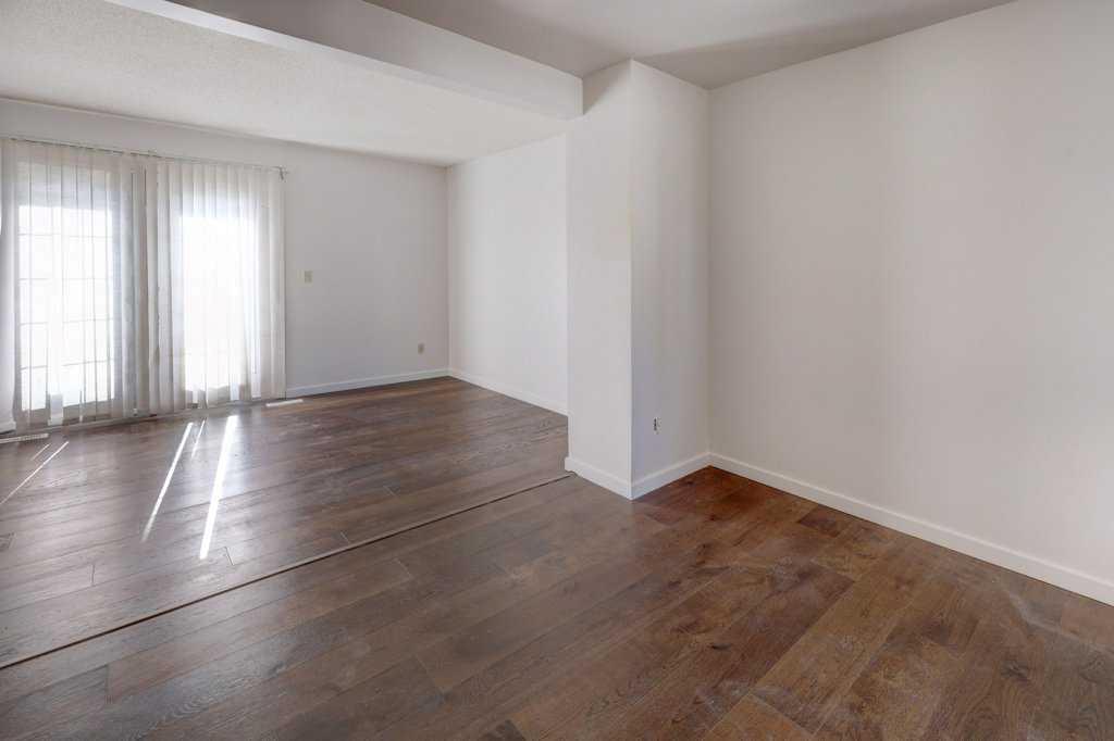 64 Whitnel Court NE 33