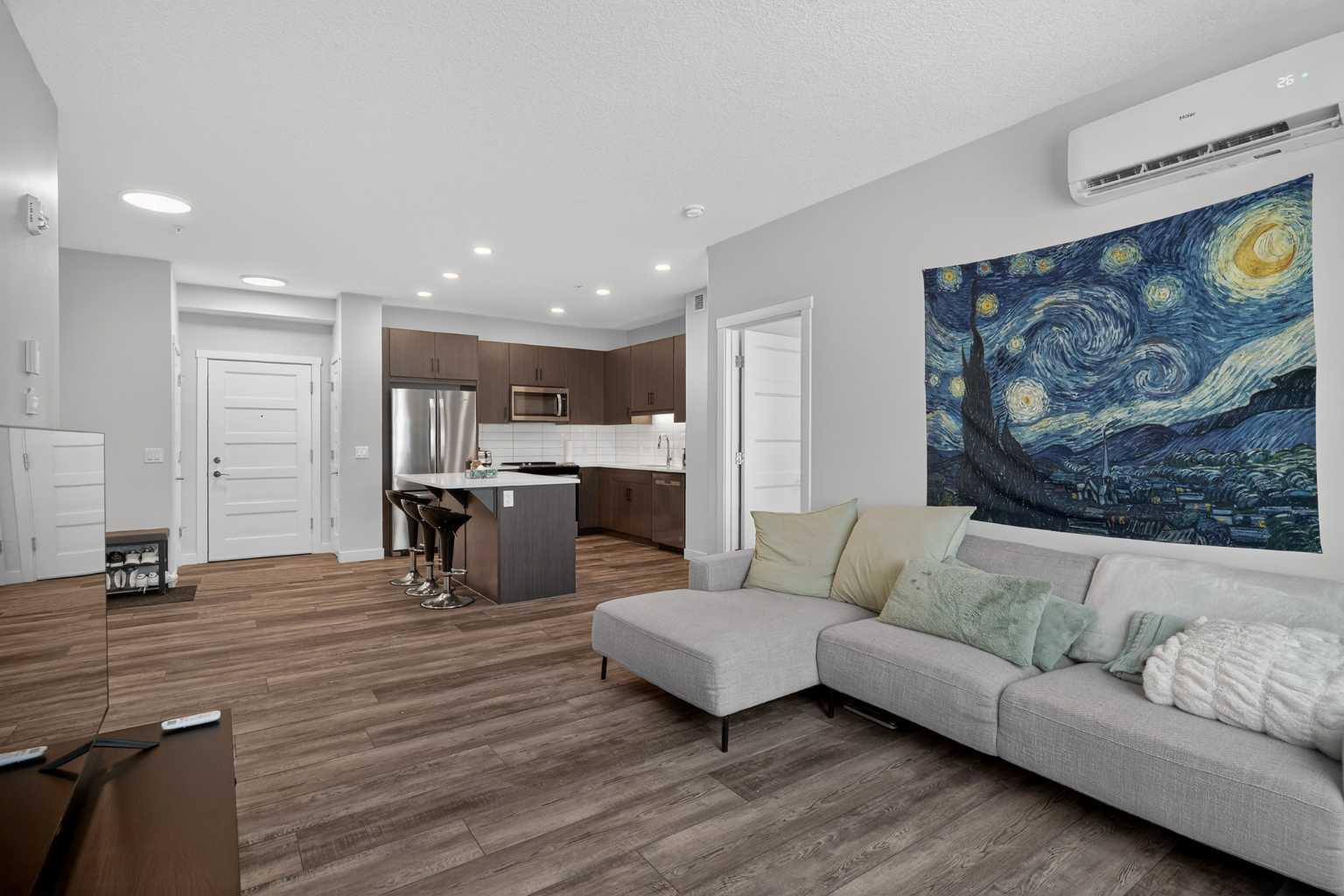 55 Wolf Hollow Crescent SE 301