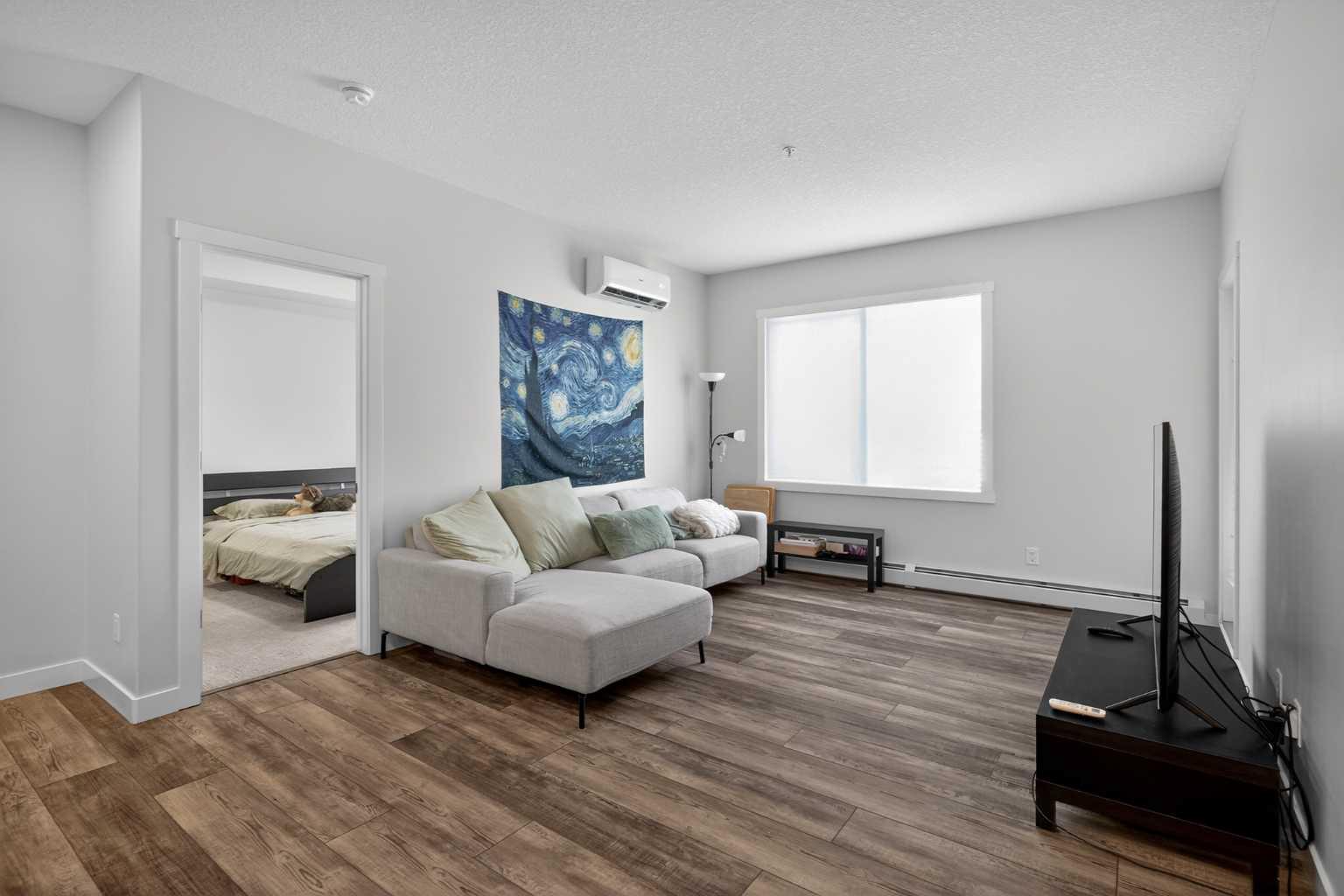 55 Wolf Hollow Crescent SE 301