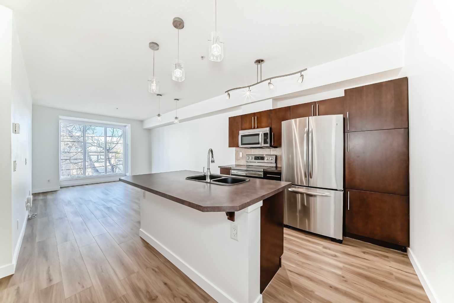 2307 14 Street SW 209