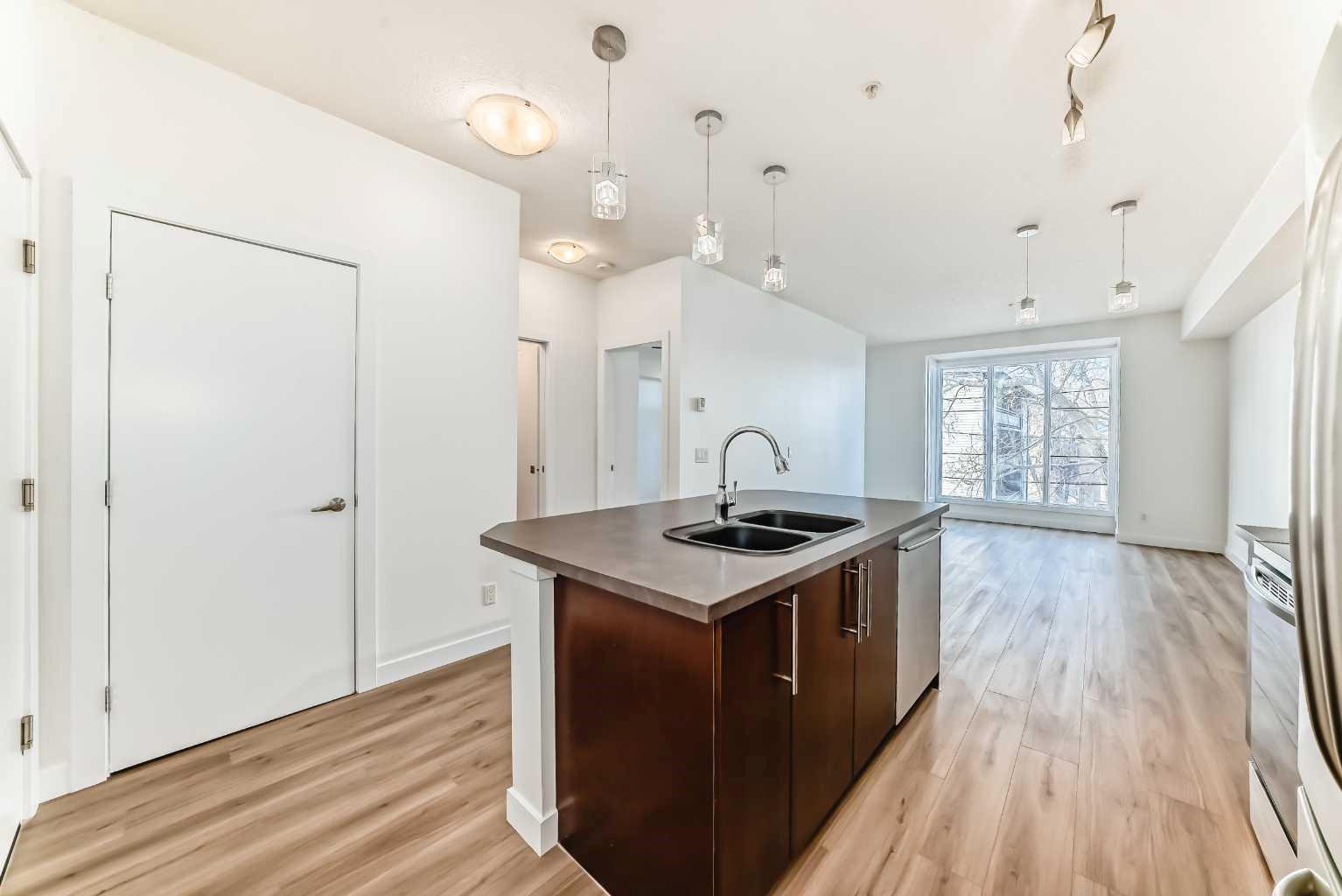 2307 14 Street SW 209