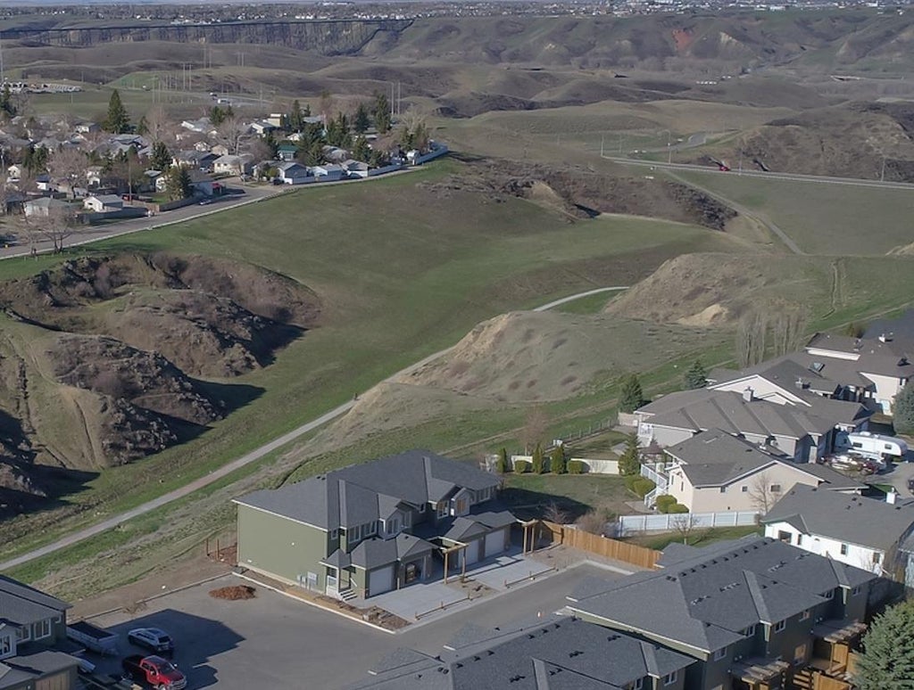 Photo of 1600 Stafford Drive N #4, Lethbridge, AB T1H 7G8 (MLS # A2351436)