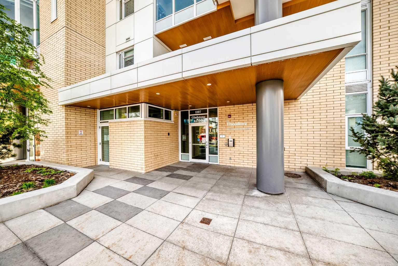 1107 Gladstone Road NW 310