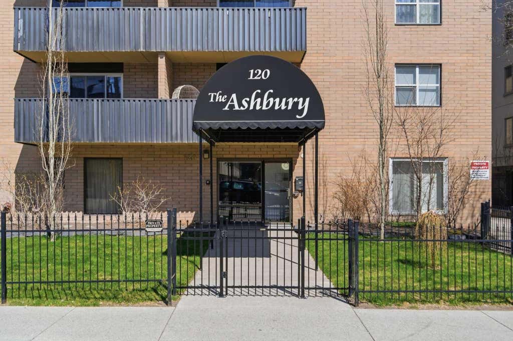 Photo of 120 15 Avenue SW #306, Calgary, AB T2R 0P5 (MLS # A2305737)