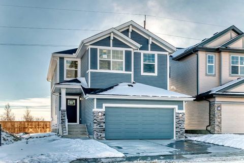 172 Southborough Common Cochrane AB T4C 3J5