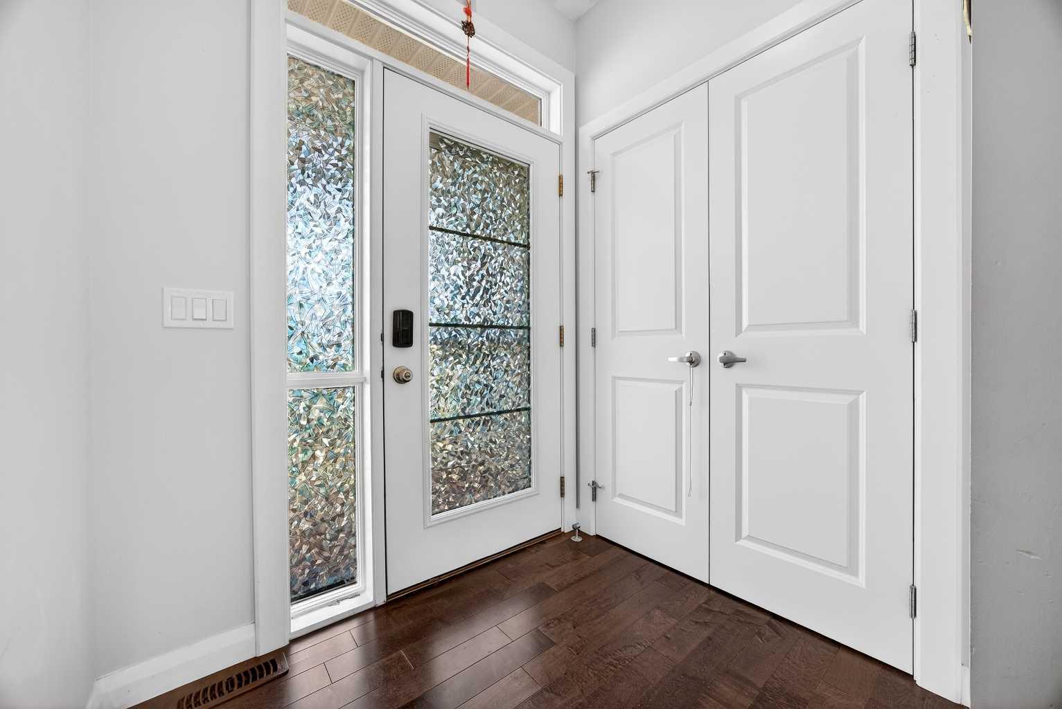 439 Redstone Drive NE