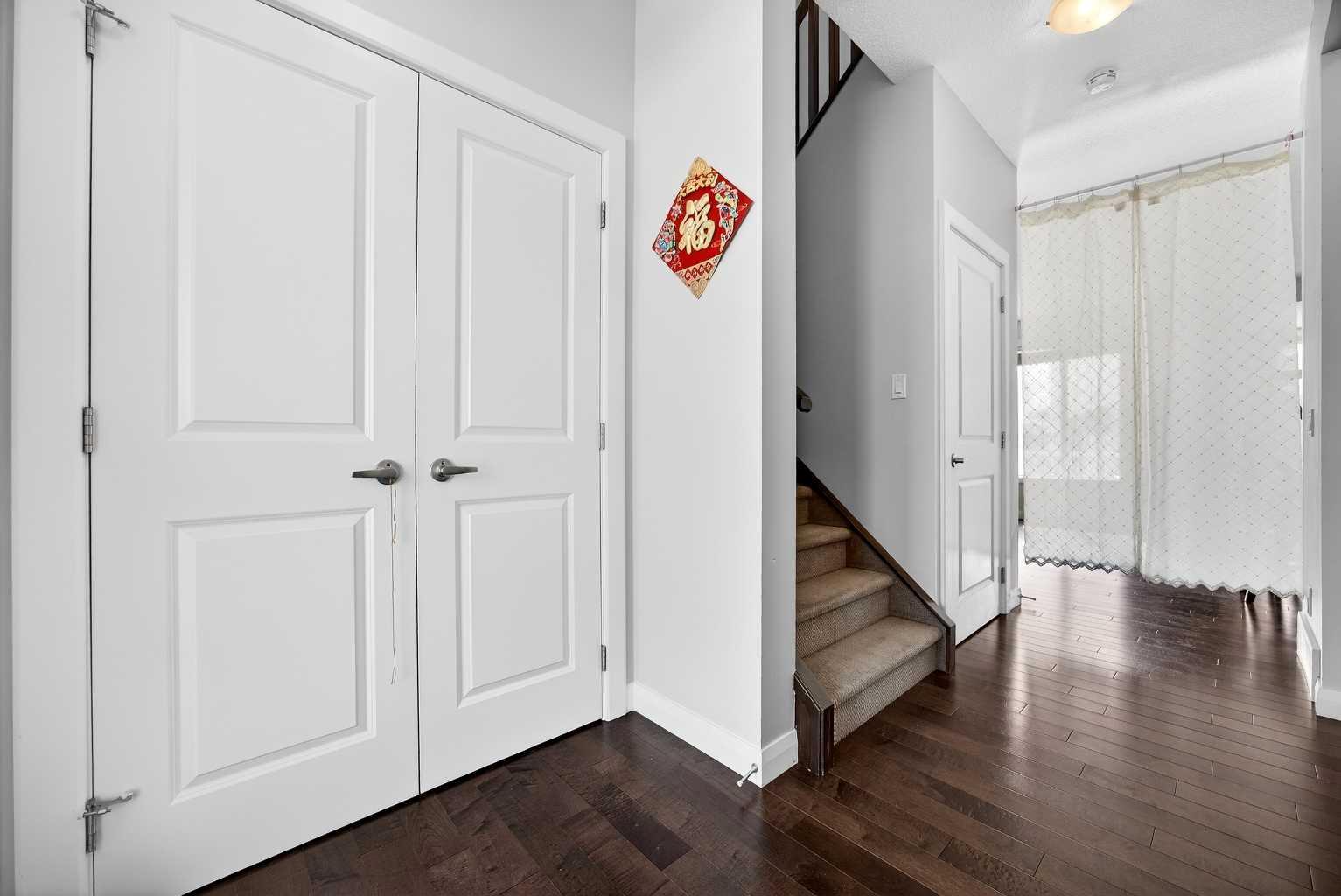 439 Redstone Drive NE