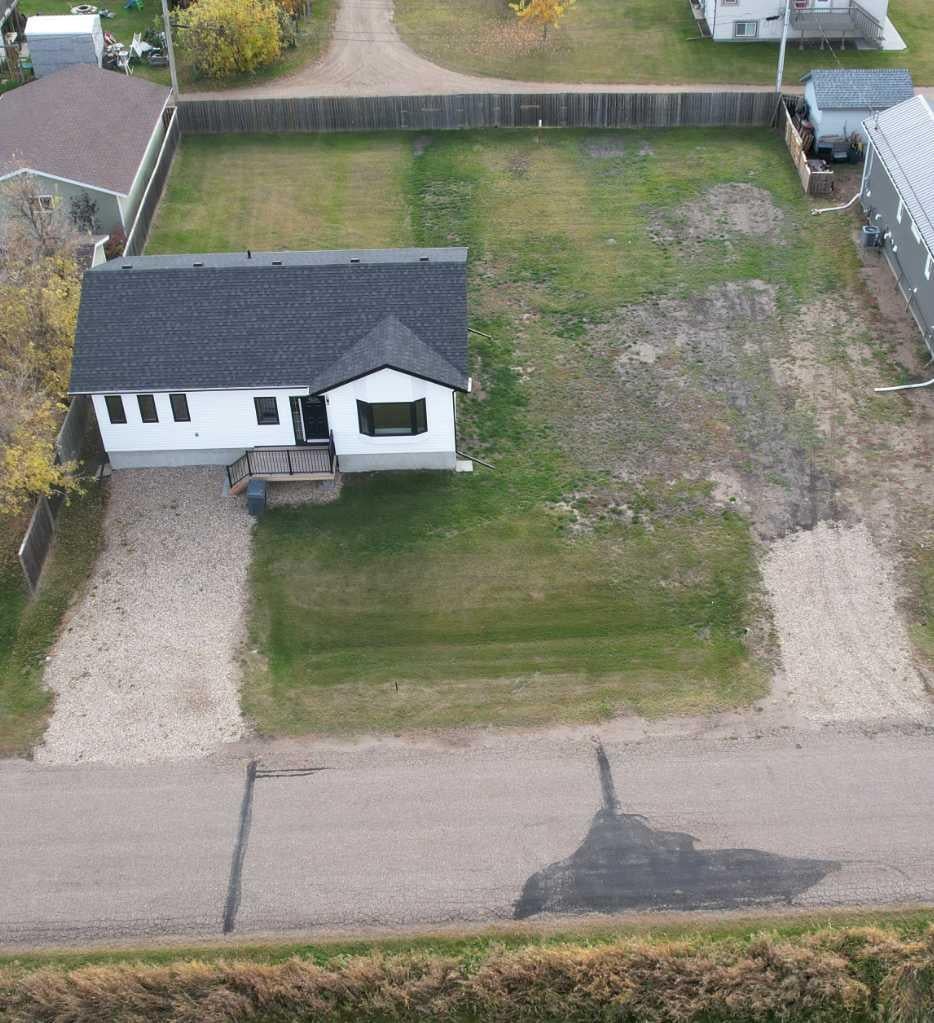 Photo of 4505 53 Avenue, Mannville, AB T0B 2W0 (MLS # A2352123)