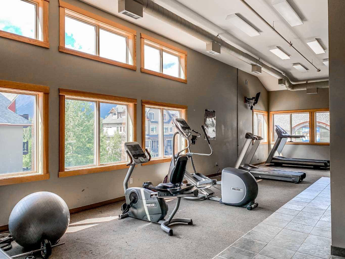 109 Montane Road 326