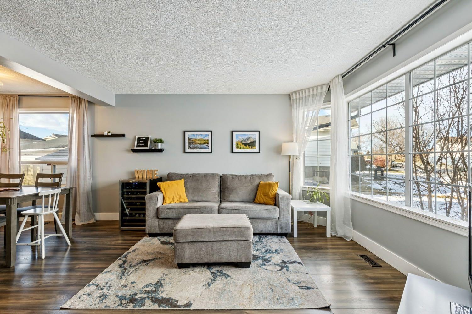 175 Rivercrest Close SE