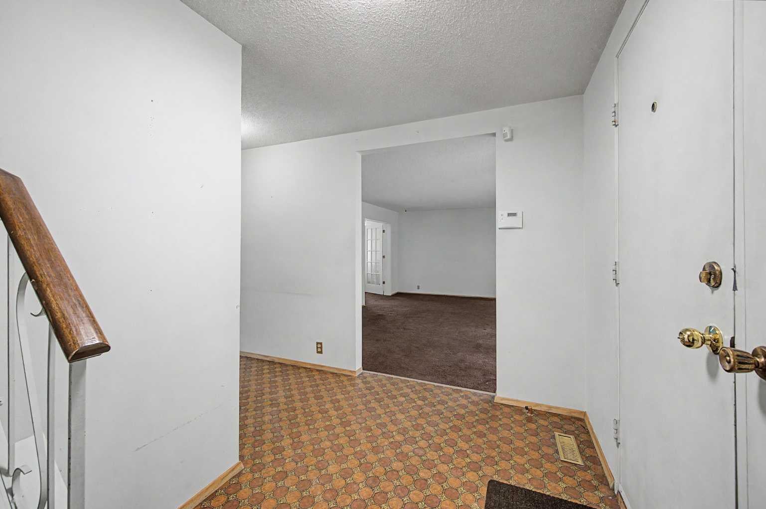 1032 Varsity Estates Drive NW