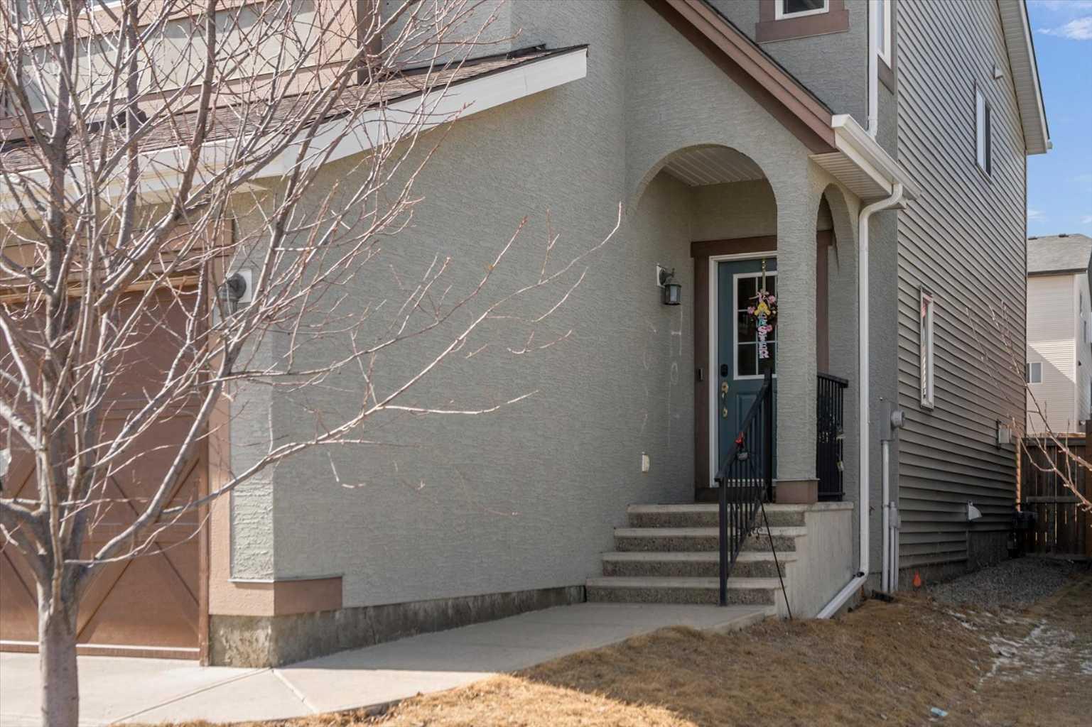 15 Sage Berry Road NW