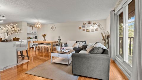 Photo of 2416 Woodview Drive SW, Calgary, AB T2W 4X7 (MLS # A2308861)