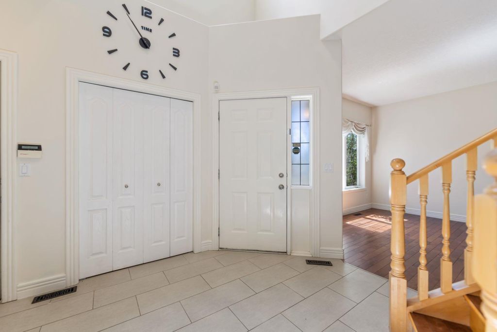 Photo of 90 Royal Highland Road NW, Calgary, AB T3G 4Y4 (MLS # A2312514)