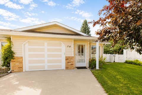 Photo of 28 Dale Close, Red Deer, AB T4R 2L4 (MLS # A2335016)