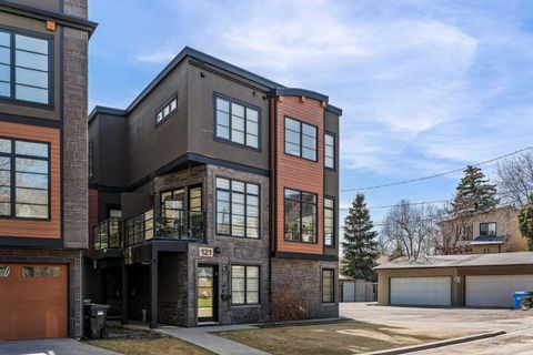 Photo of 125 41 Avenue SW, Calgary, AB T2S 3H3 (MLS # A2307596)
