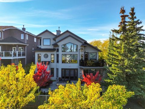 Photo of 50 Signature Heights SW, Calgary, AB T3H 3C1 (MLS # A2264415) Photo of 50 Signature Heights SW, Calgary, AB T3H 3C1 (MLS # A2264415)