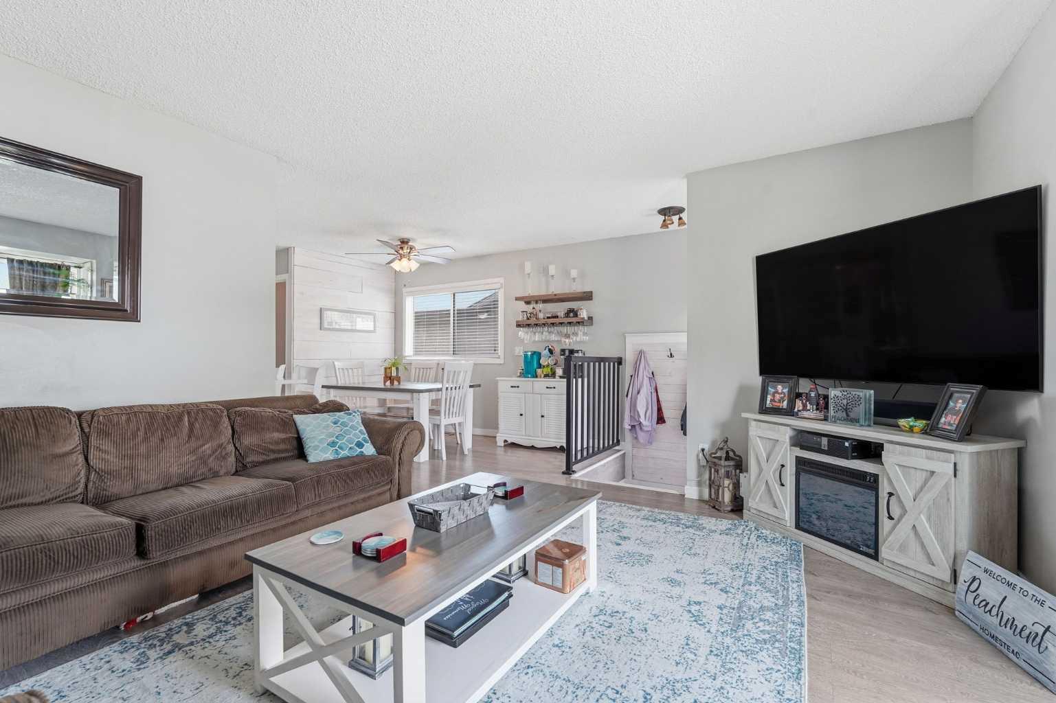 51 Aberdare Way NE