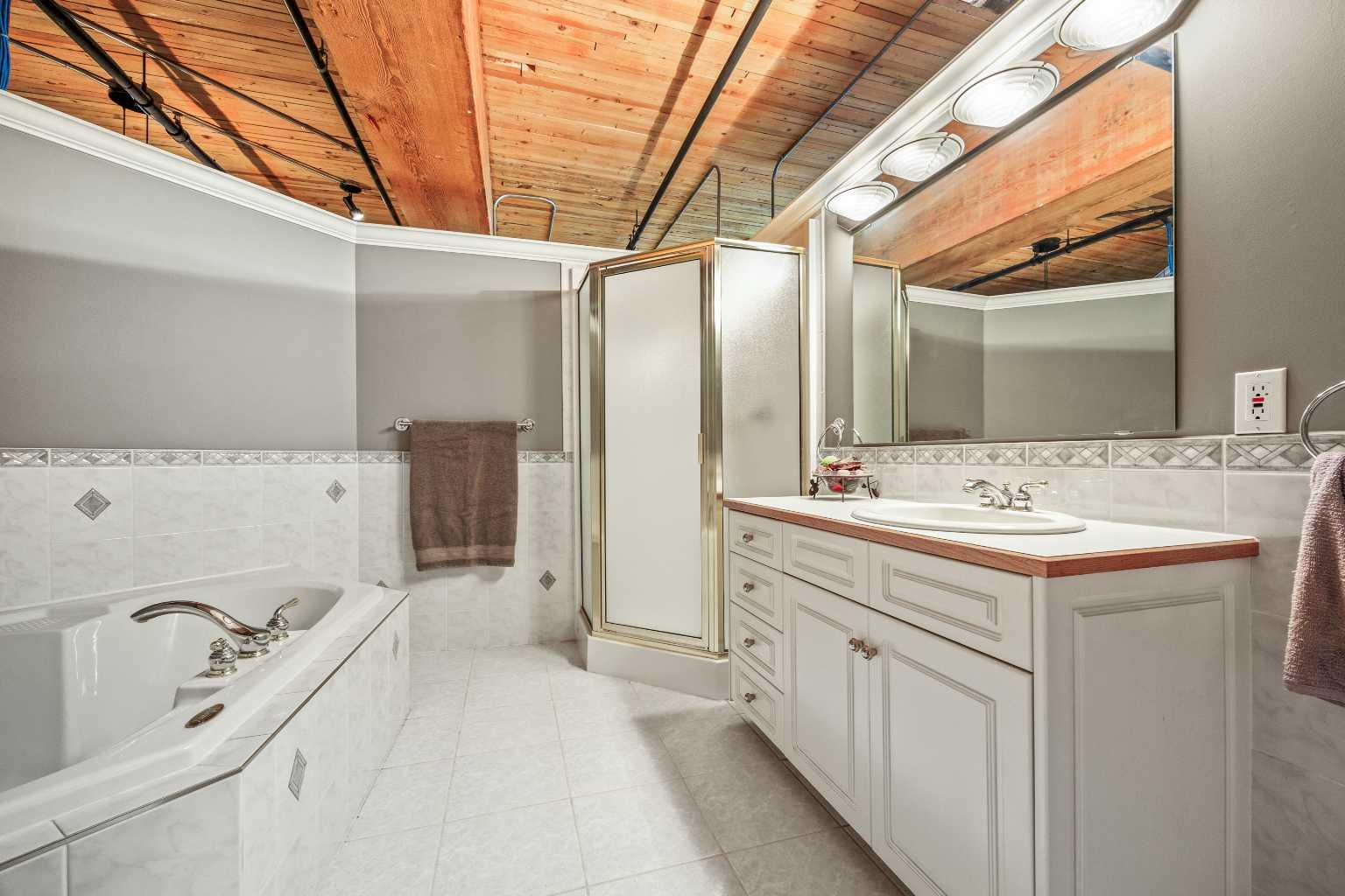 535 10 Avenue SW 401