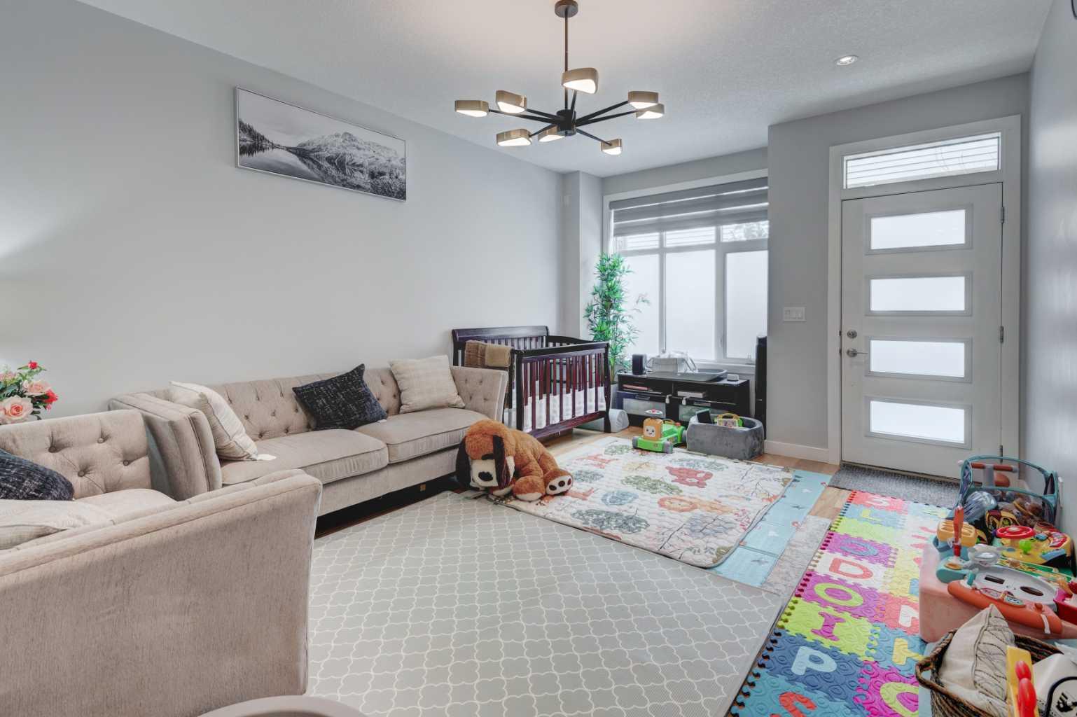 408 27 Avenue NE 107