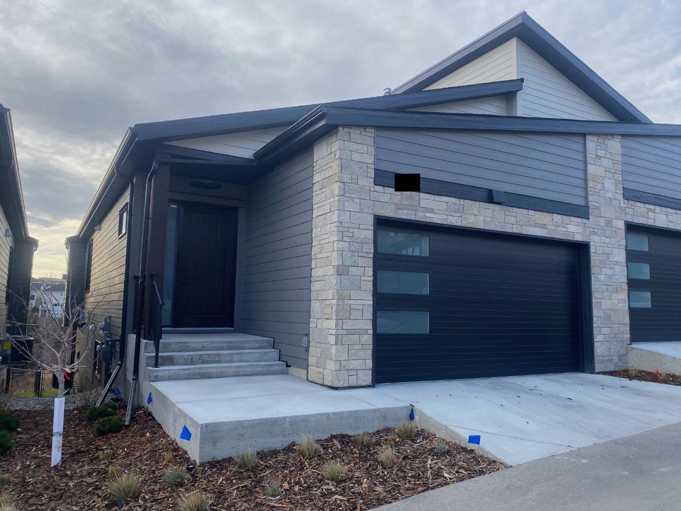 31 Royal Birch Cove NW