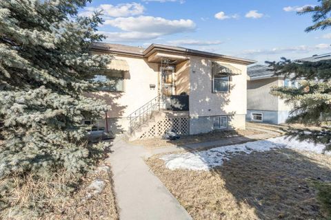 Photo of 450 34 Avenue NW, Calgary, AB T2K 0B8 (MLS # A2278193)