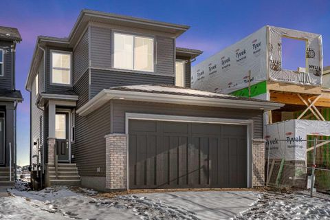 60 Creekstone Grove SW Calgary AB T2X 4X8