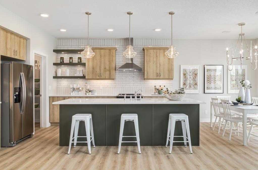 26 Rodelle Common NW