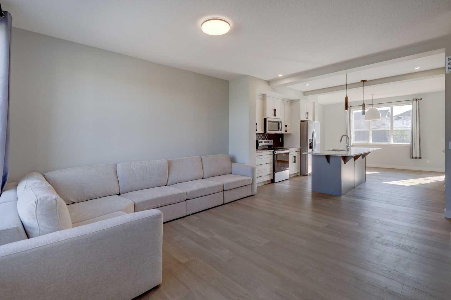 1050 Cobblestone Boulevard SW