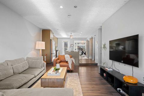 Photo of 1511 23 Avenue SW, Calgary, AB T2T 0T8 (MLS # A2278538)