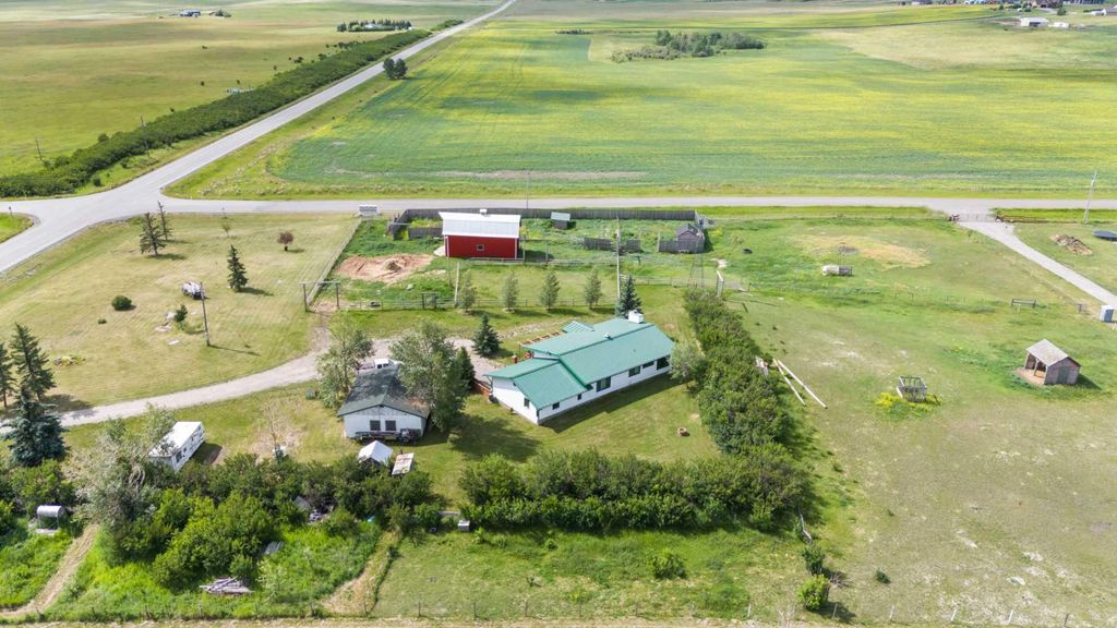 Photo of 386243 16 Street W, Rural Foothills County, AB T1S 6A7 (MLS # A2291920)