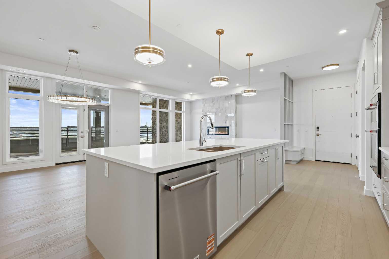 140 Marina Cove SE 201