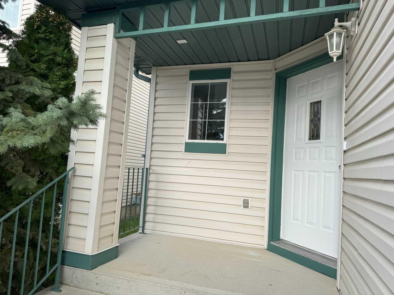 22 Arbour Butte Road NW