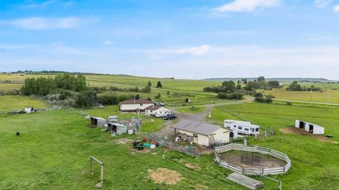 378052 16 Street W Okotoks AB T1S 6A4