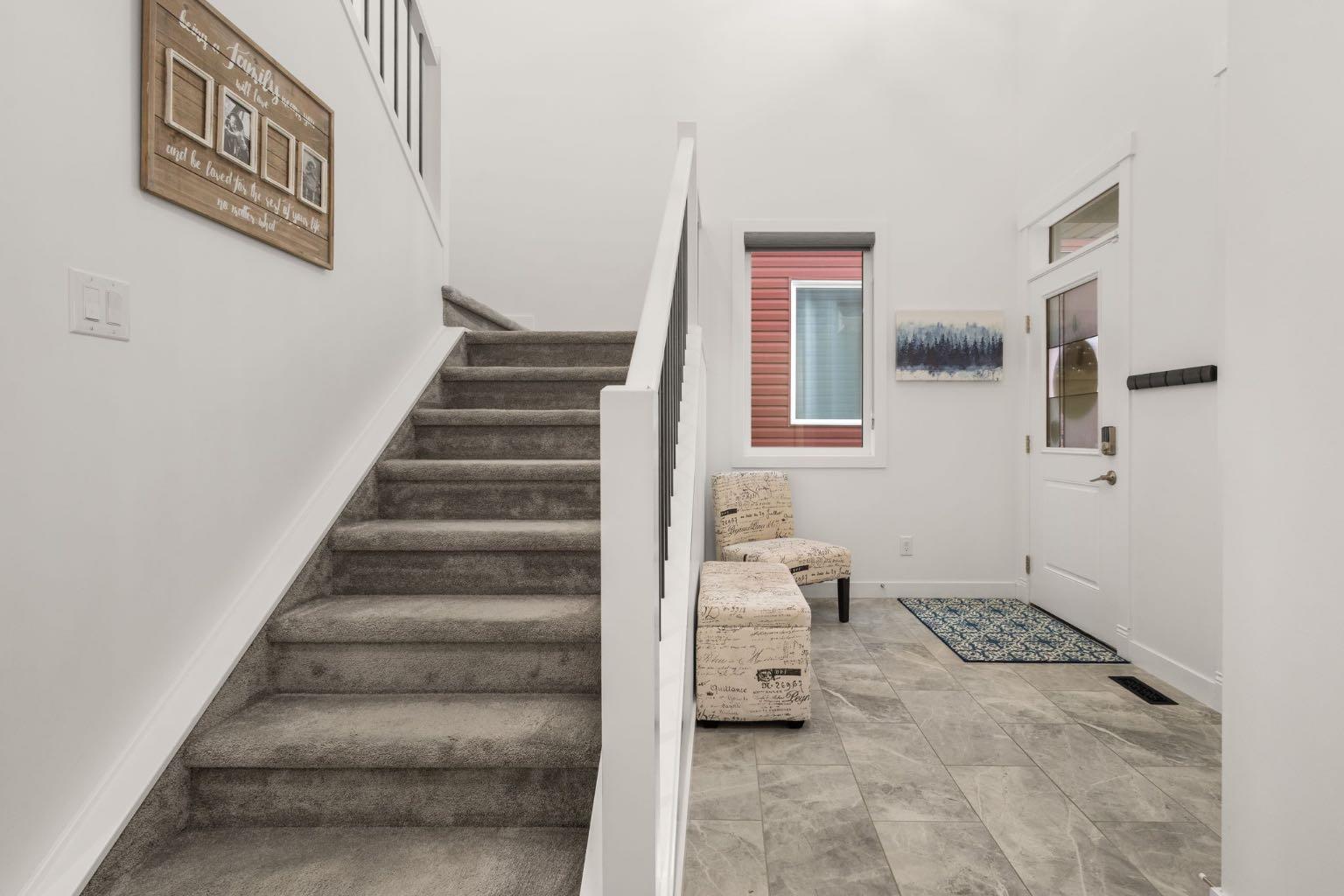 1041 Iron Landing Way