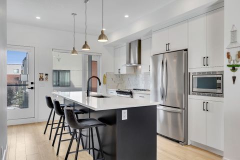 Photo of 171 Greenbriar Place NW, Calgary, AB T3B 6J3 (MLS # A2299960)