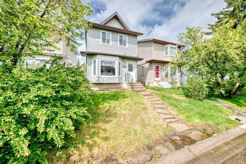 42 Taraglen Road NE Calgary AB T3J 2N6