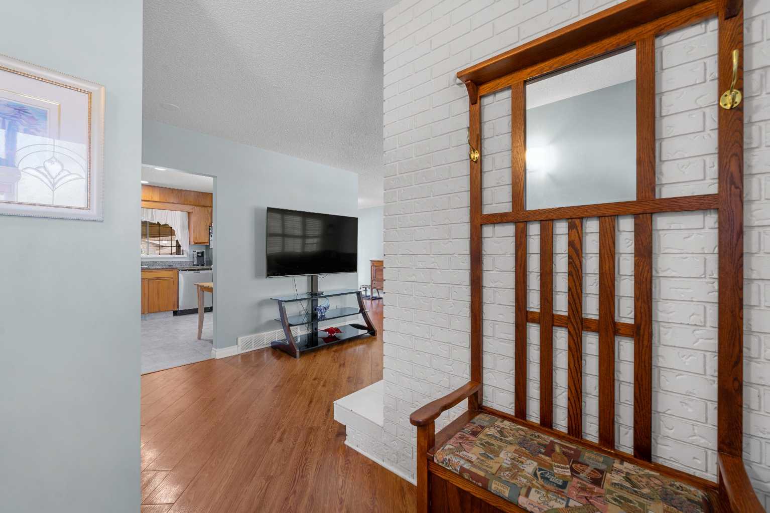 232 Templeside Circle NE