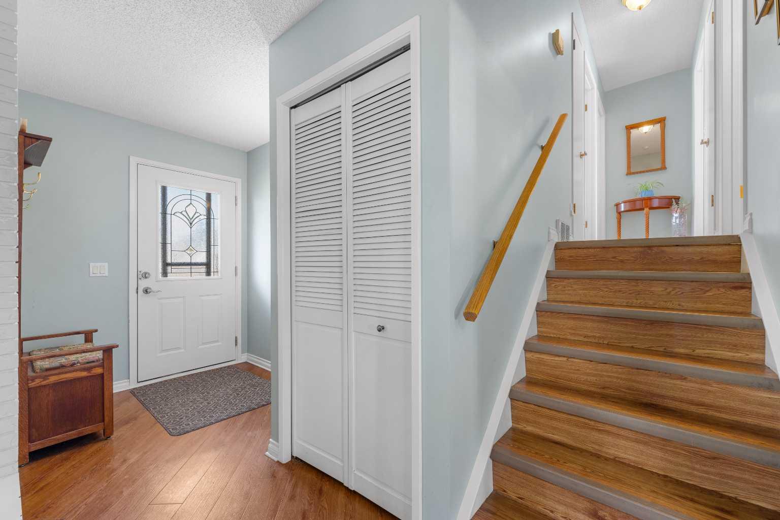 232 Templeside Circle NE
