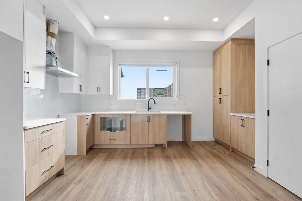 Photo of 200 Belvedere Boulevard SE #602, Calgary, AB T1X 0L5 (MLS # A2286400)