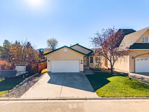Photo of 3013 214 Street St, Bellevue, AB T0K 0C0 (MLS # A2353224)