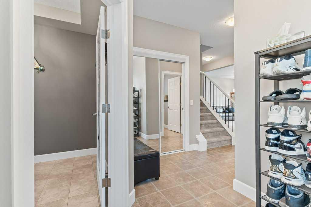 6 Windwood Grove SW