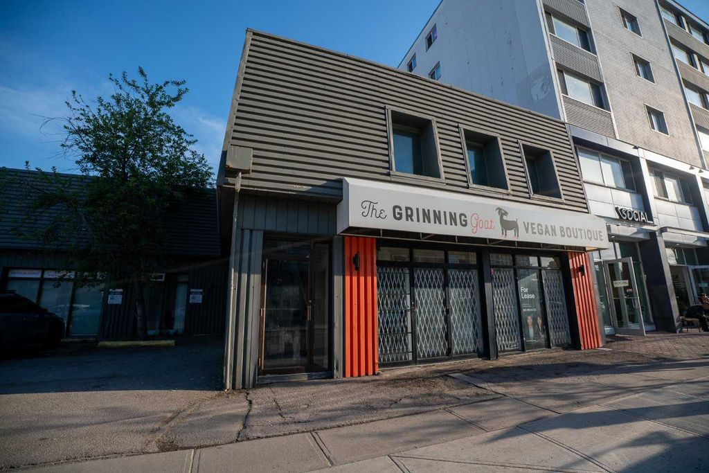 Photo of 323 17 Avenue SW #2nd Floor, Calgary, AB T2S 0A5 (MLS # A2314944)