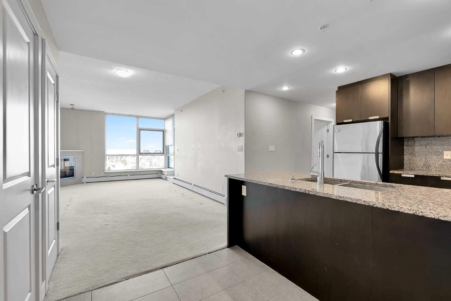 99 Spruce Place SW 907