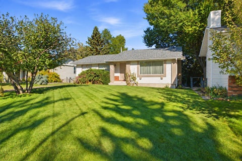 Photo of 340 Canniff Place SW, Calgary, AB T2W 2L9 (MLS # A2349108)