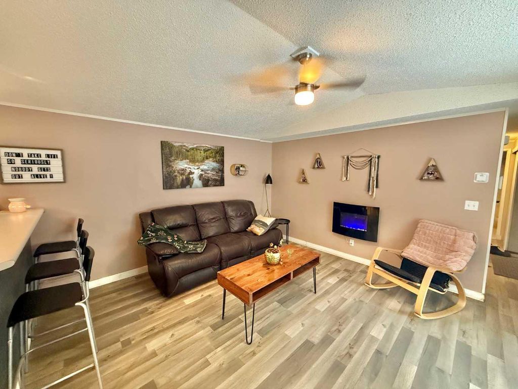 Photo of 133 Jarvis Street #325, Hinton, AB T7V 1R9 (MLS # A2316786)